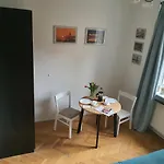 RentOnline Kościelna Apartment Old Town