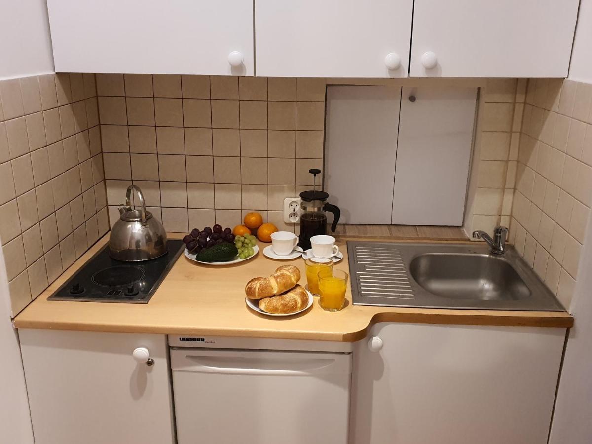 Apartment Rentonline Kościelna Old Town Warschau